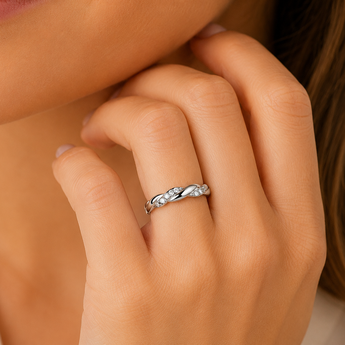 9ct white gold diamond twist band ring