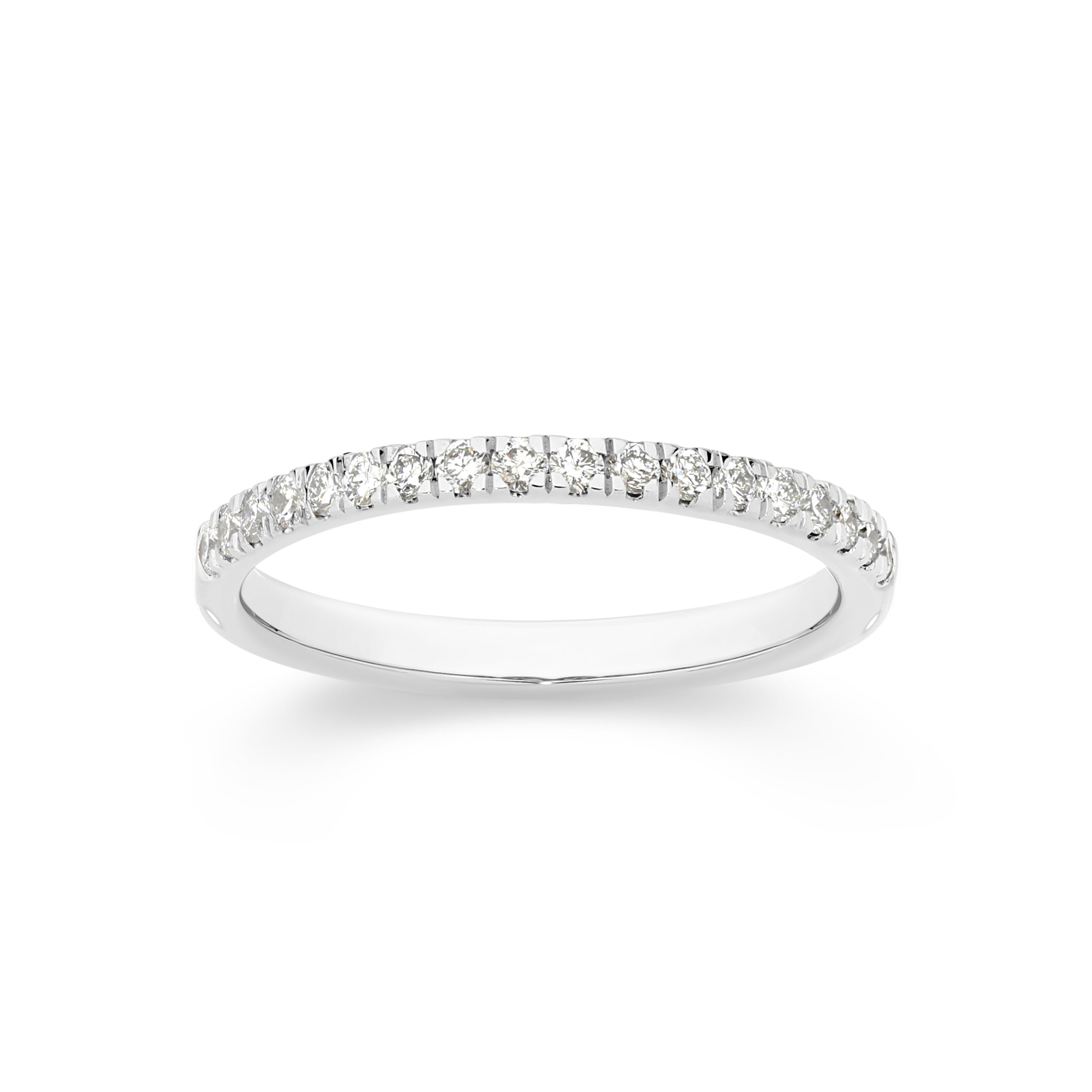 14ct white gold 0.28ct lab diamond wedder