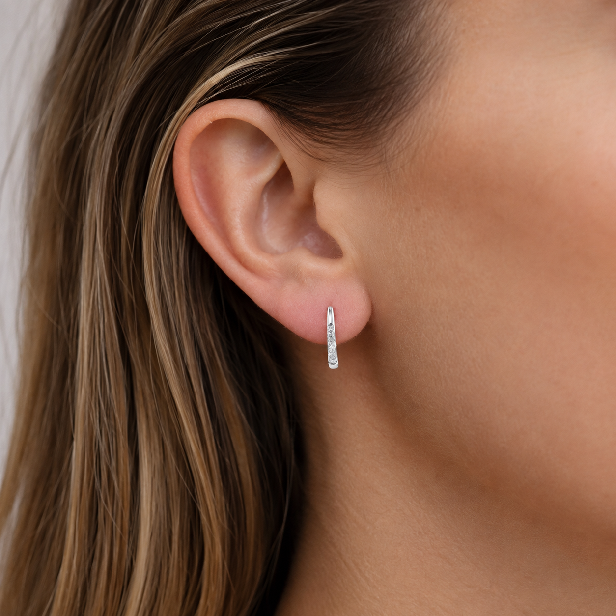 Sterling Silver cubic zirconia tapered loop stud earrings