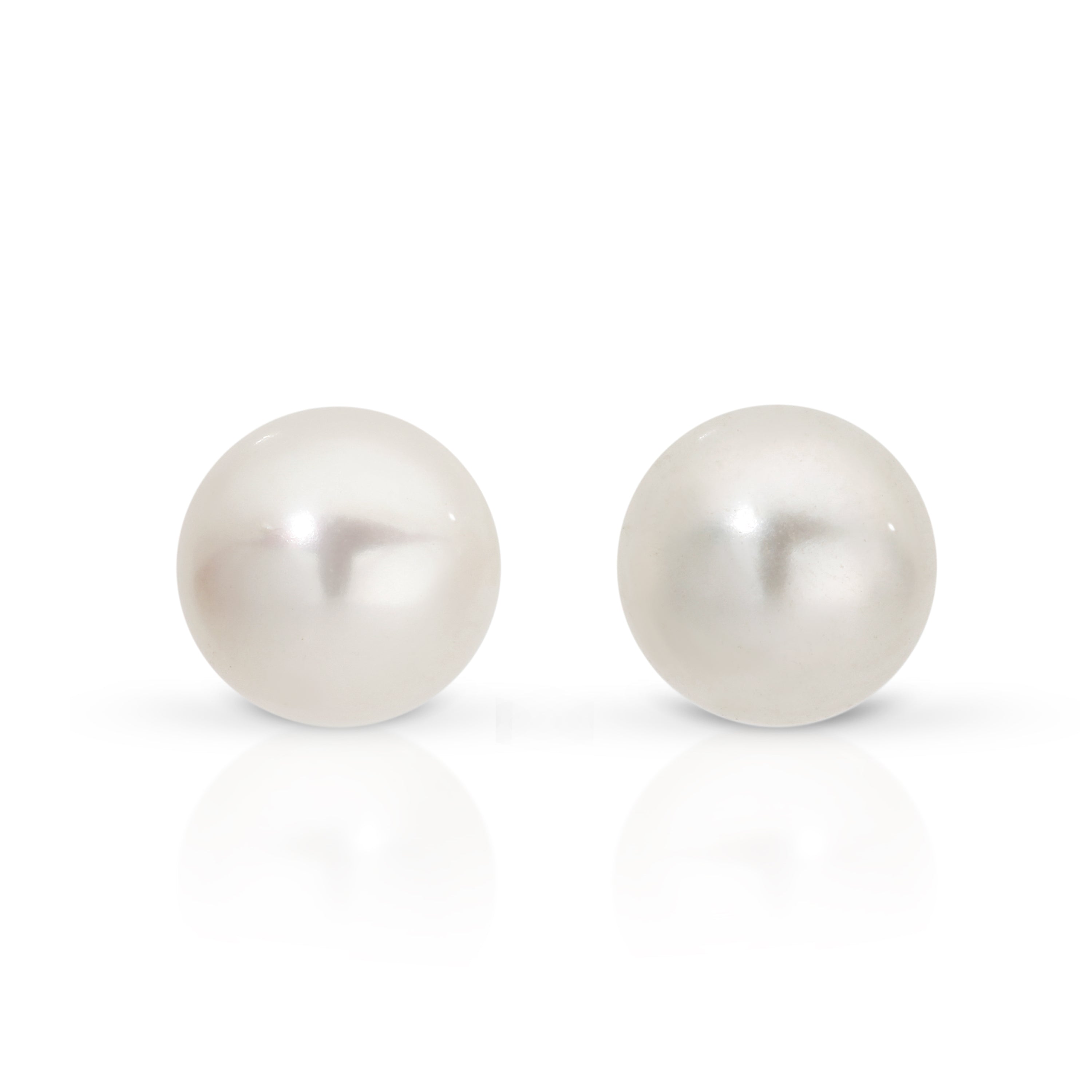 Silver 6mm freshwater pearl studs